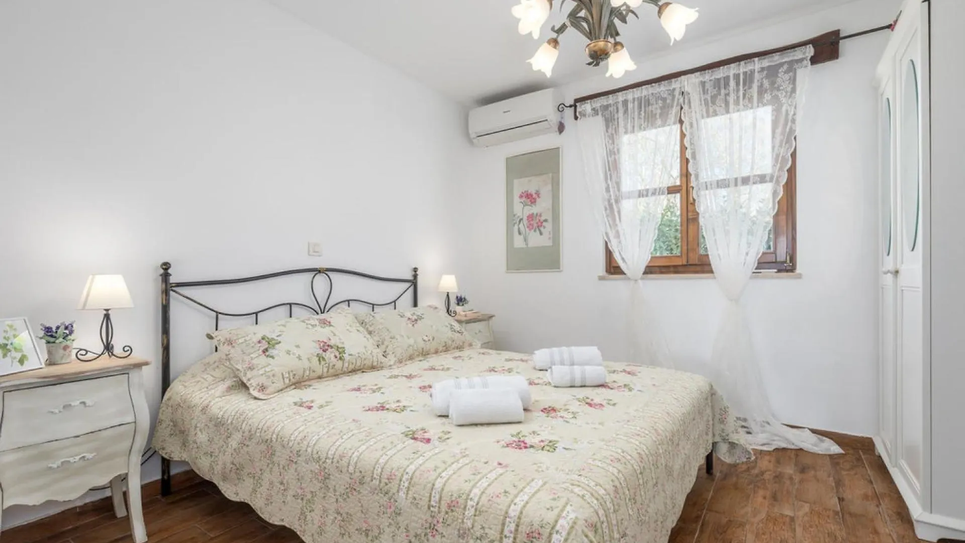 Villa Dea In Vosteni - Haus Fuer 6 Personen